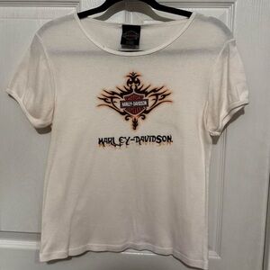 Harley-Davidson White Tee with tribal y2k Graphic